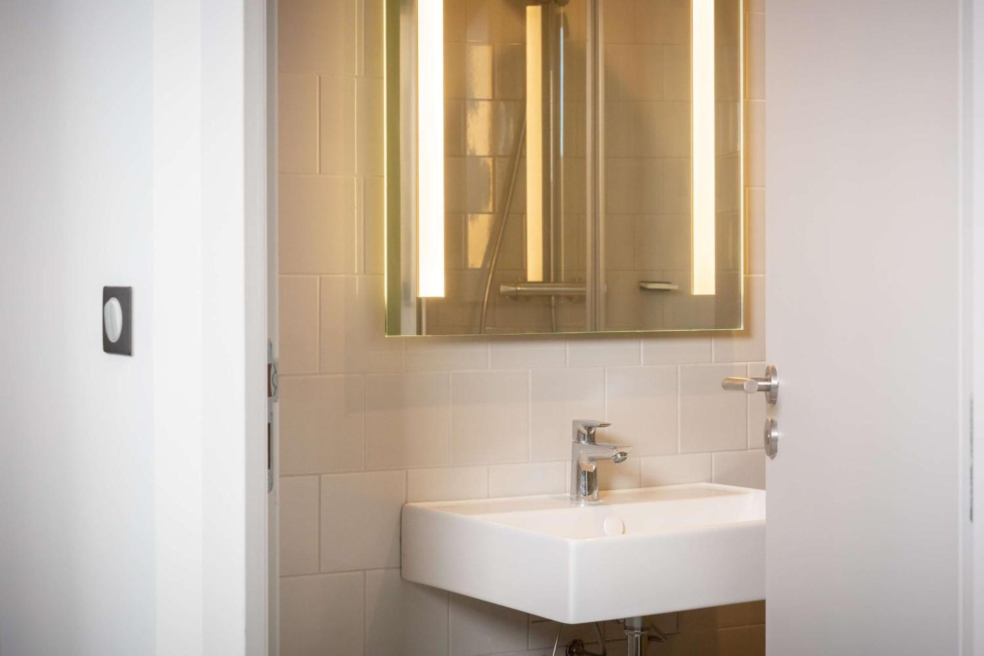 Best Western 11Bauer Paris Saint-Ouen Екстериор снимка